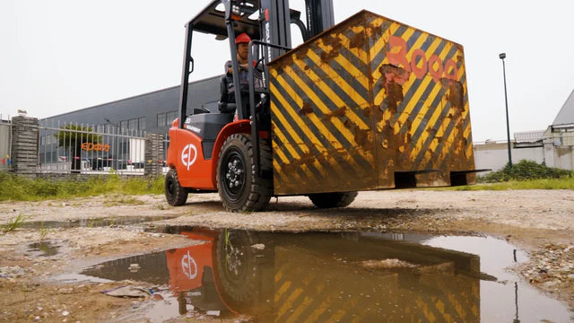 [SALE] EFL253S - 2.5 Tonne *Superior* Heavy-Duty Counterbalance Forklift (Lithium)