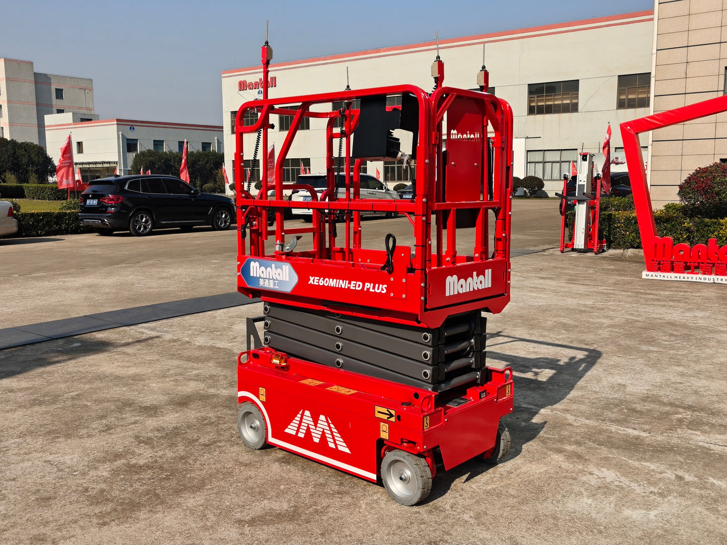 XE MINI/ED SERIES - ELECTRIC SELF-PROPELLED MINI SCISSOR LIFT
